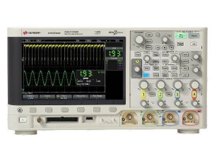Keysight DSOX3104A Осциллограф: 1 ГГц, 4 аналоговых канала