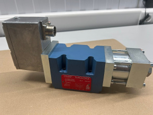 Пропорциональный клапан Moog D634-301C